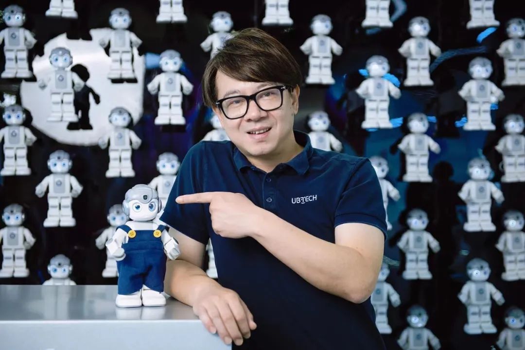 “人形机器人第一股”创始人：创业赌上全部身家，卖房时把马桶都拆了