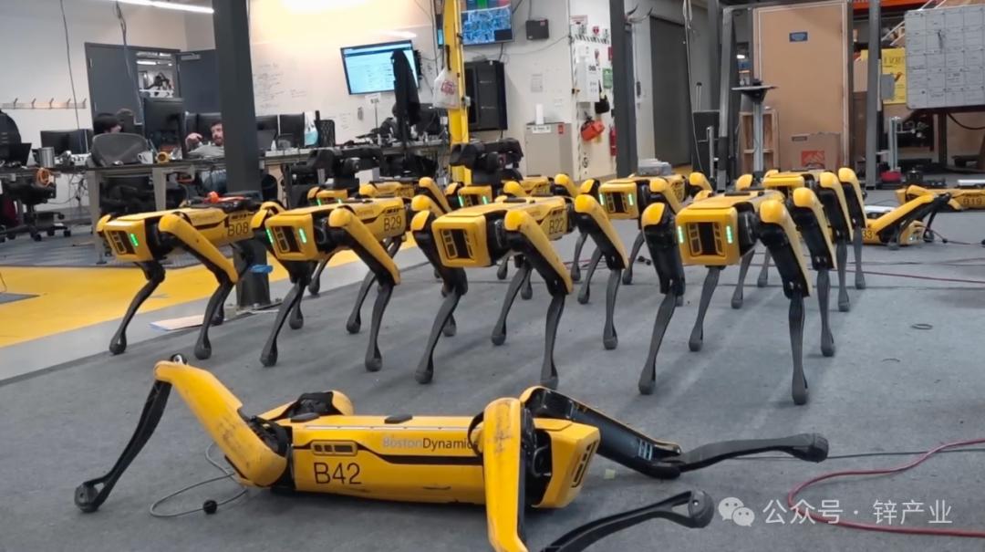 人形机器人难过“实习期”